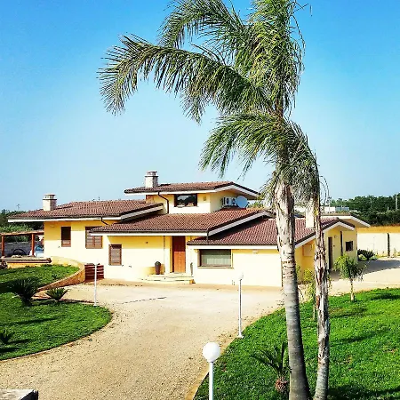 Elide Villa *